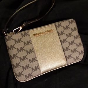 Michael kors wristlet,  New
